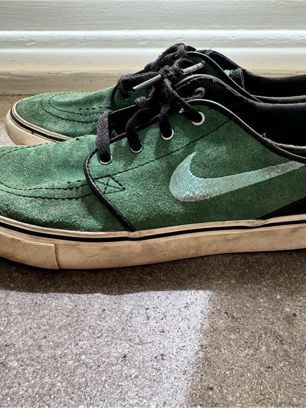Nike Boy’s Green Suede Skate Sneakers with Black Accents